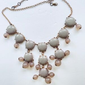 VINTAGE 28” GLASS MULTI - PENDANT BIB STATEMENT NECKLACE DUSKY GRAY/PURPLE BEADS